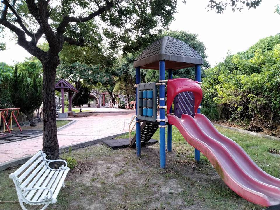 東芳公園
