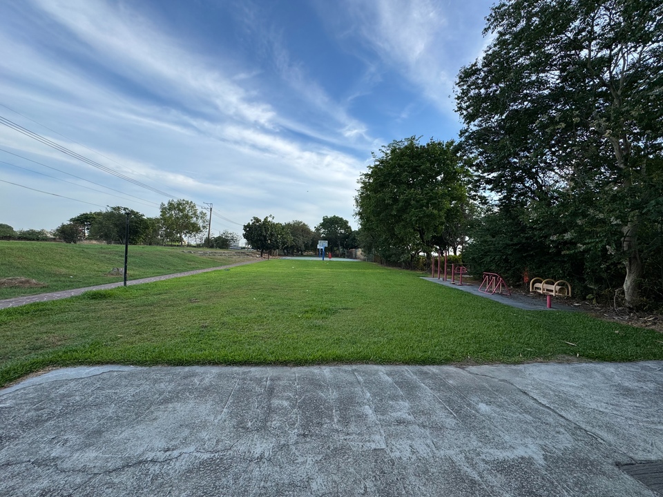 張厝河濱公園