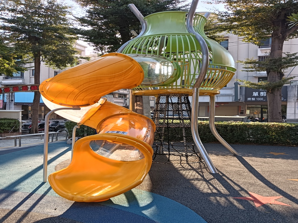 台鳳兒童公園